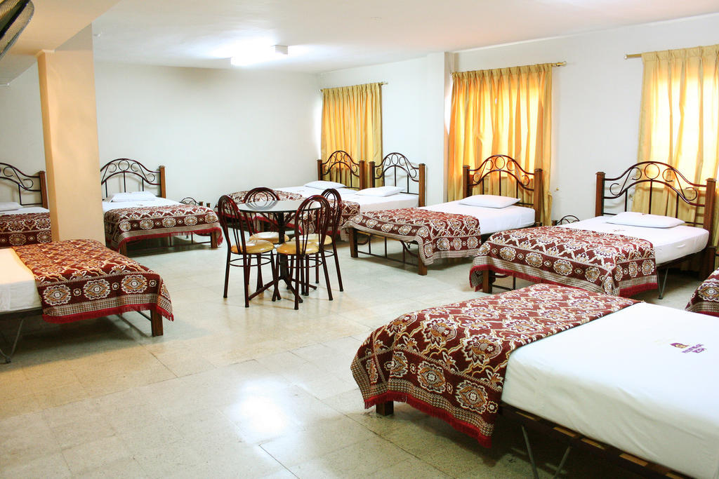 Hotel Normandia Меделин Екстериор снимка